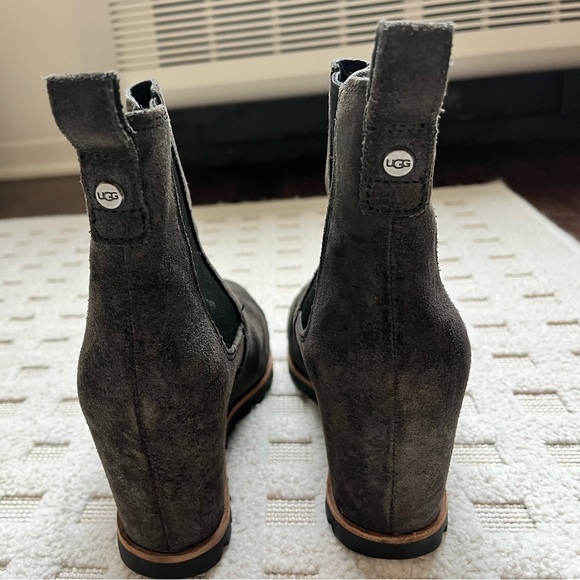 UGG Australia Women's Pax Chelsea Wedge Boots - Picture 2 of 4